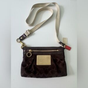 Coach Signature Poppy Crossbody Swingpack with Gold Accents